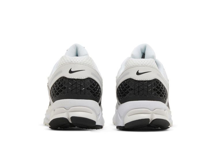 Nike Zoom Vomero 5 White Black