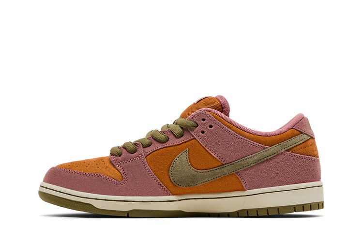 Nike SB Dunk Low Red Stardust
