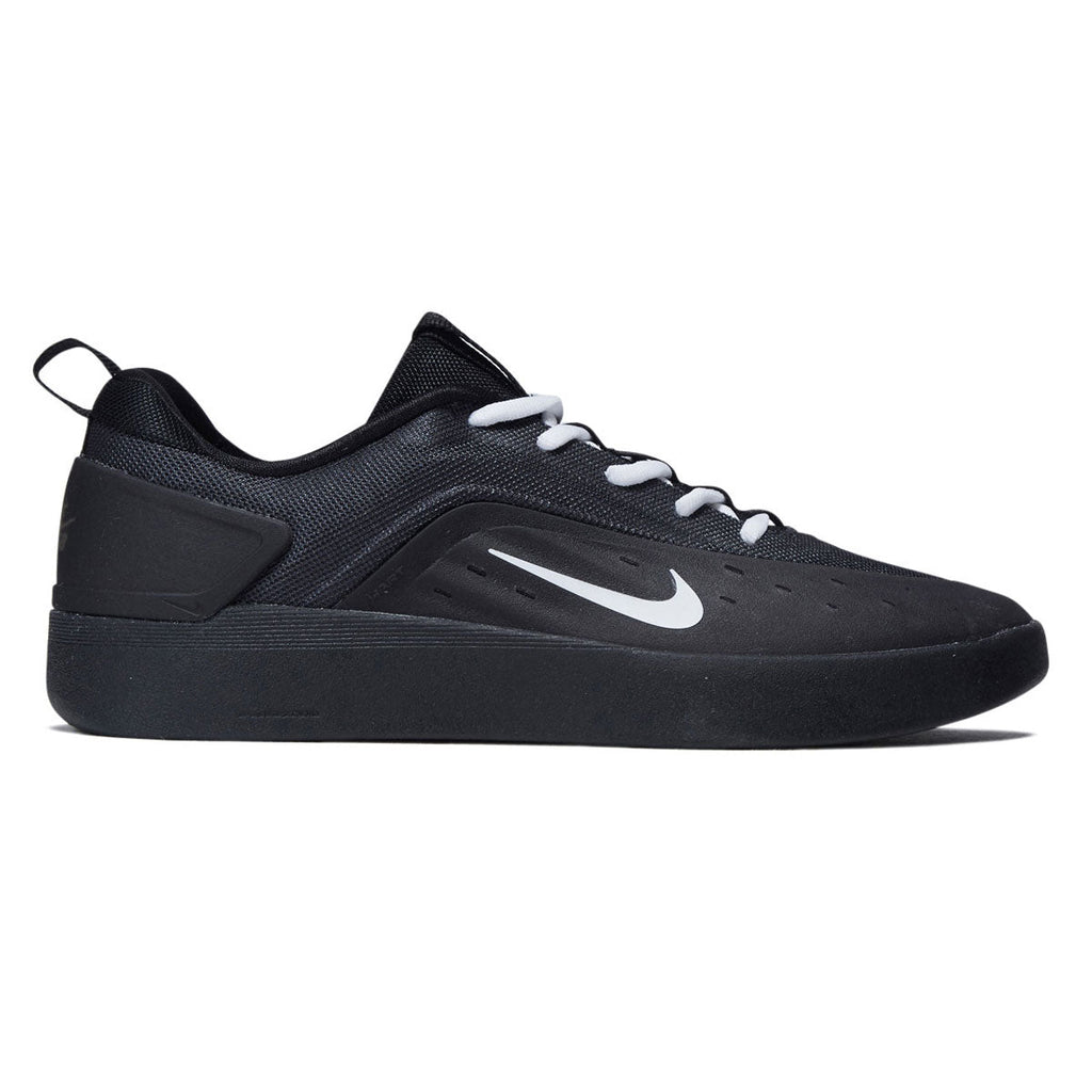 Nike SB Zoom Nyjah 4 Shoes - Black/White