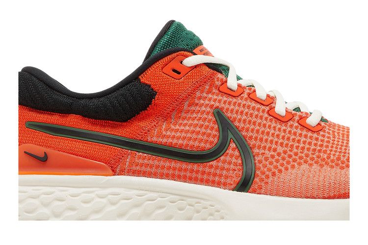 Nike ZoomX Invincible Run Flyknit 2 Team Orange Gore Green
