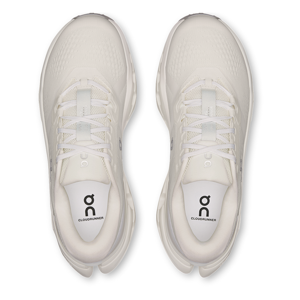 ON Cloudrunner 3