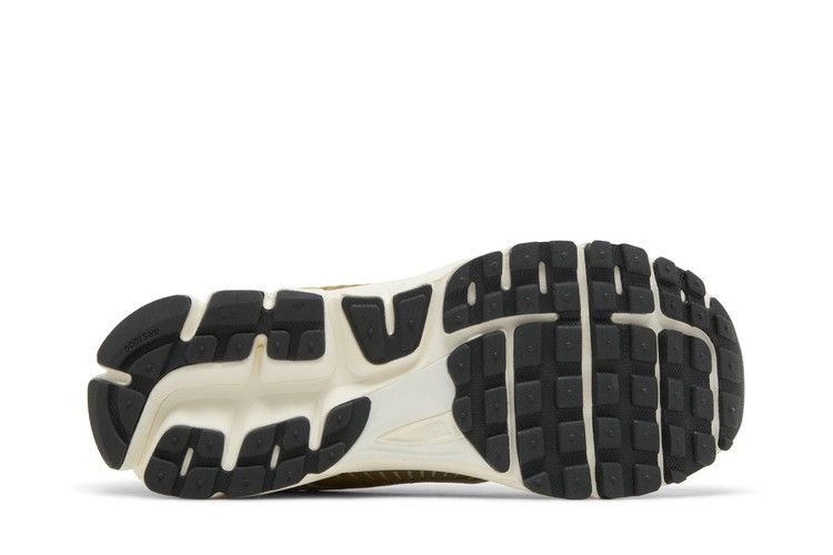 Nike Zoom Vomero 5 Metallic Gold (Women's)