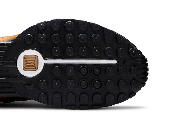 Nike Shox R4 Metallic Gold Black