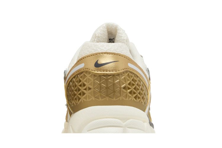 Nike Zoom Vomero 5 Metallic Gold (Women's)