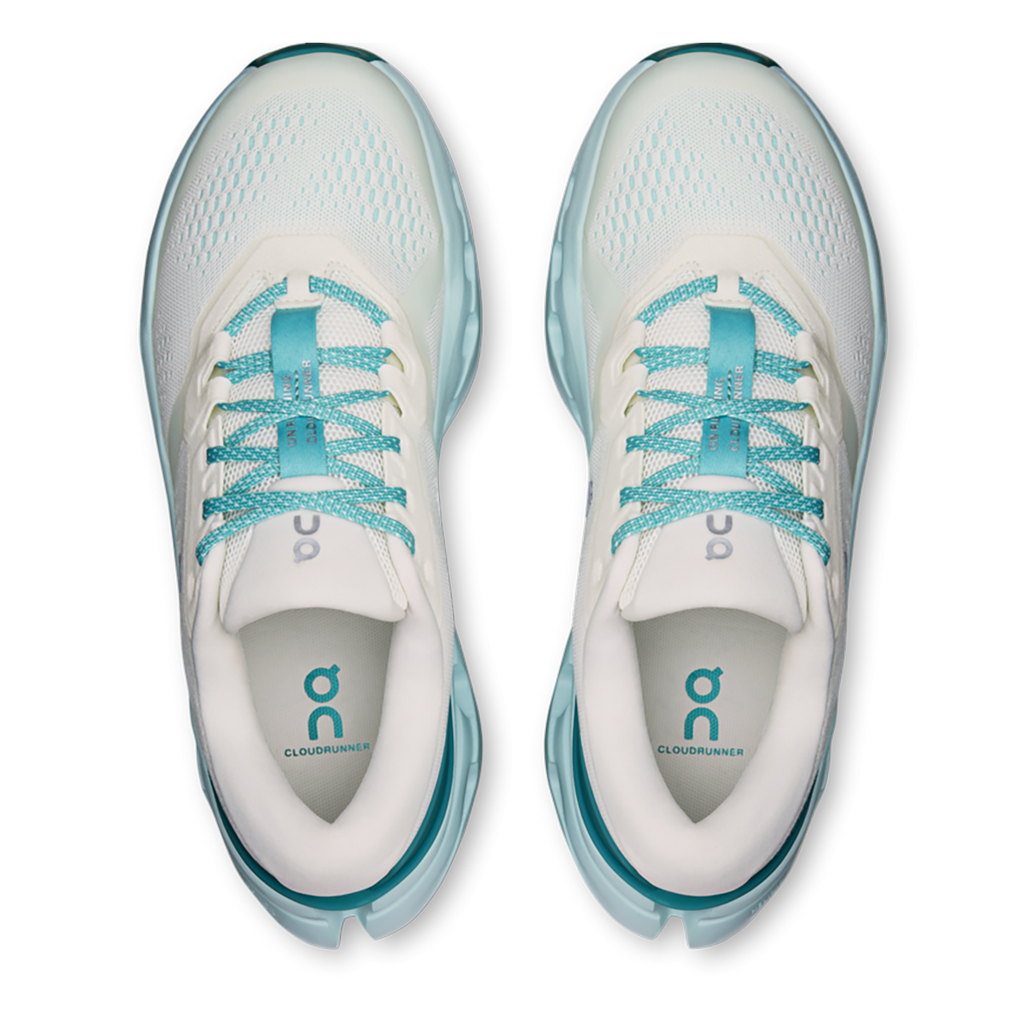 ON Cloudrunner 3