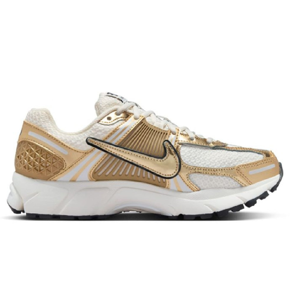 Women's Nike Zoom Vomero 5 Photon Dust/Metallic Gold (HF7723 001)