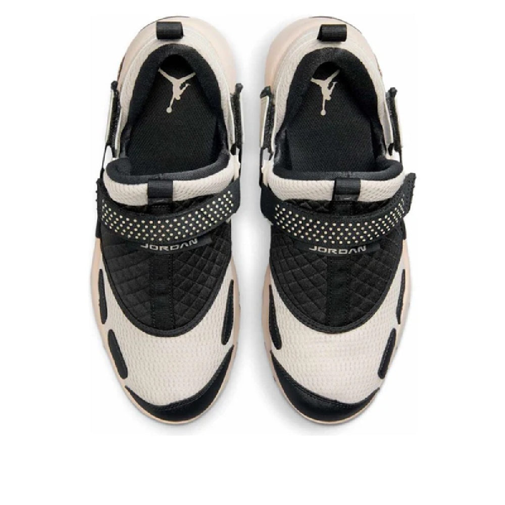 Women's Jordan Trunner LX LT Orewood BRN/Anthracite (HQ2164 102)