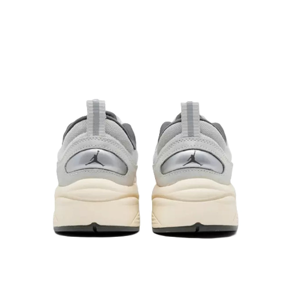Men's Jordan TRunner O/S Sail/Black-Sail (IB3722 102)