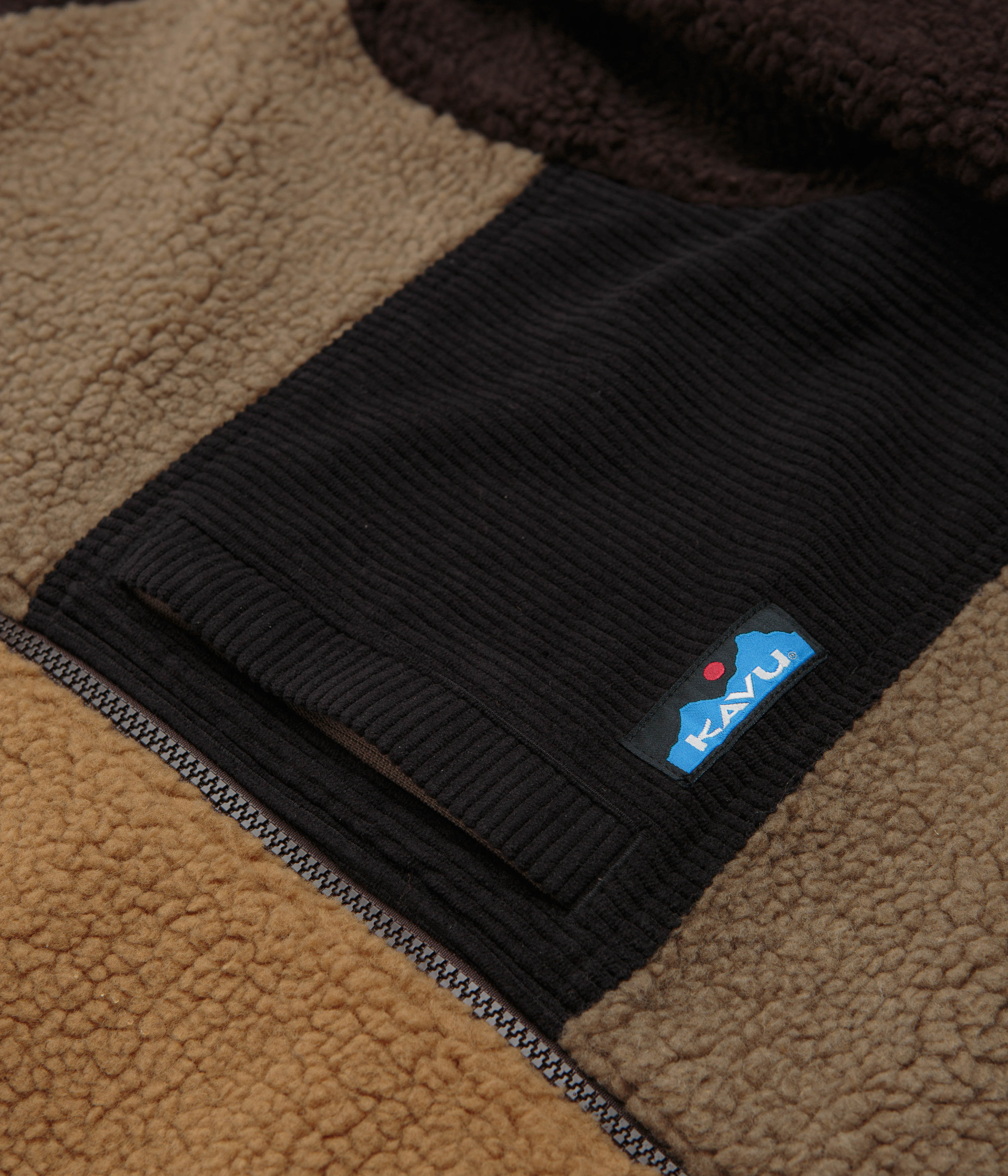 Kavu Wayside Fleece - Wild Wood Block