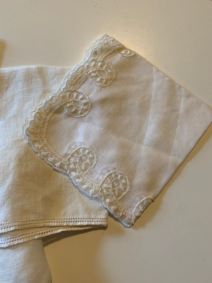 Lot 4 White Cotton Handkerchiefs with Lace or Tatting circa 1950s