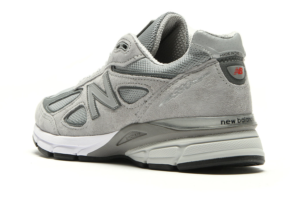 990v4