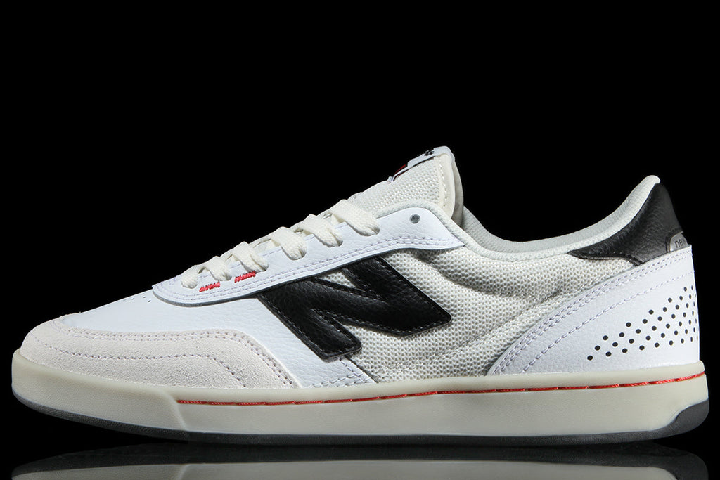 440 V2 - Standard & Wide