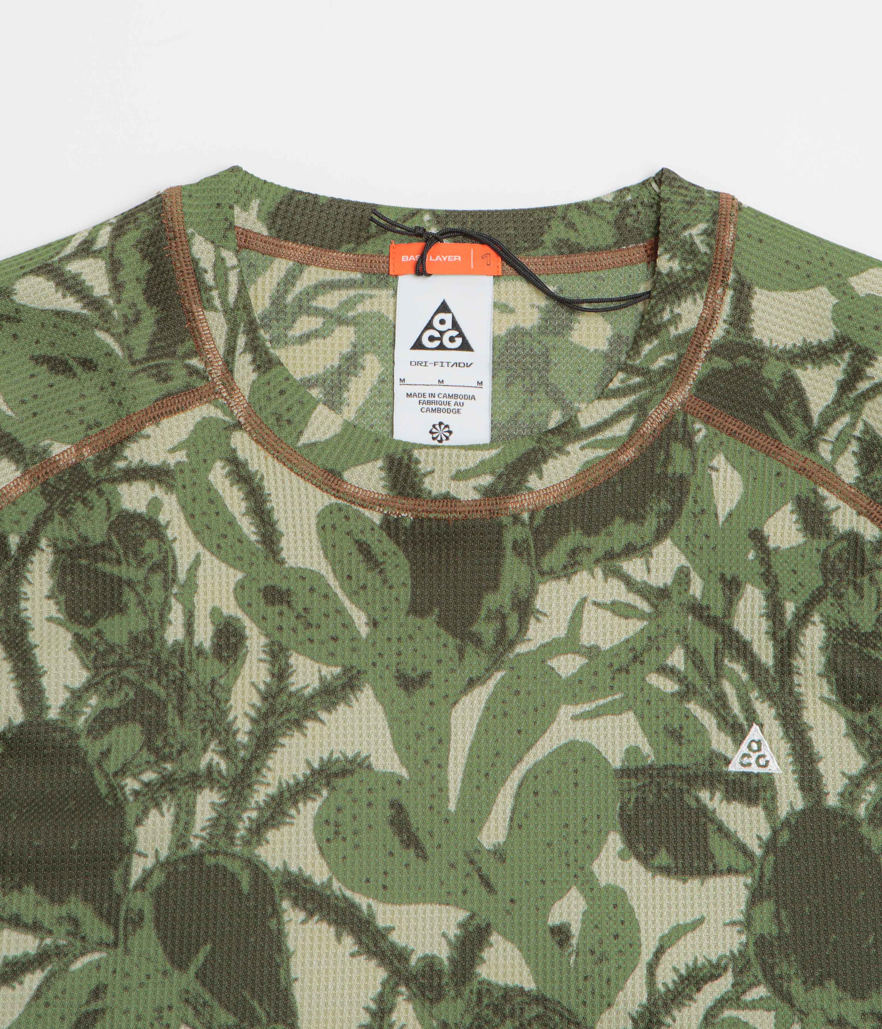 Nike ACG AOP Chinati T-Shirt - Light Khaki / Cargo Khaki / Summit White