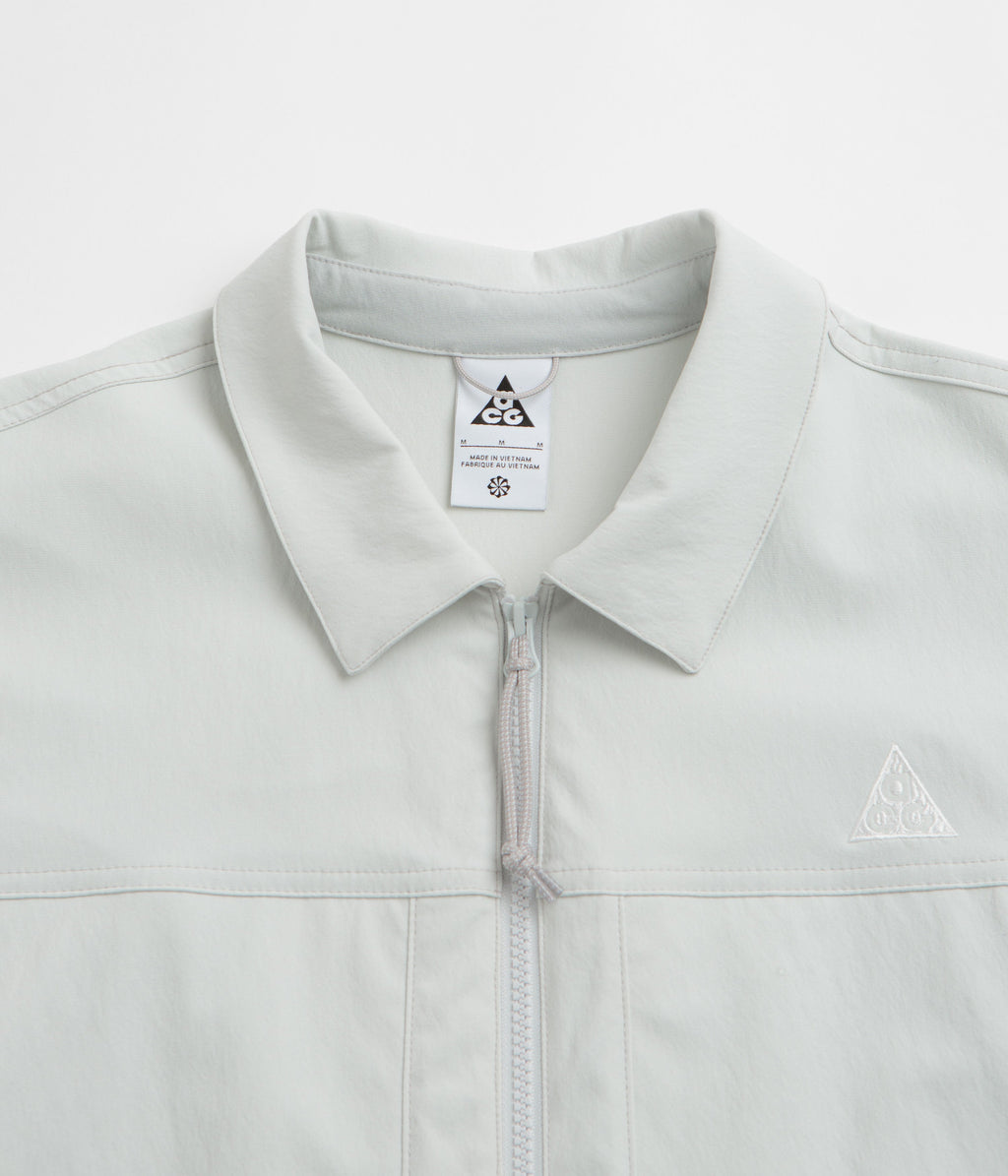 Nike ACG Smith Summit Jacket - Photon Dust / Grey Fog / Summit White
