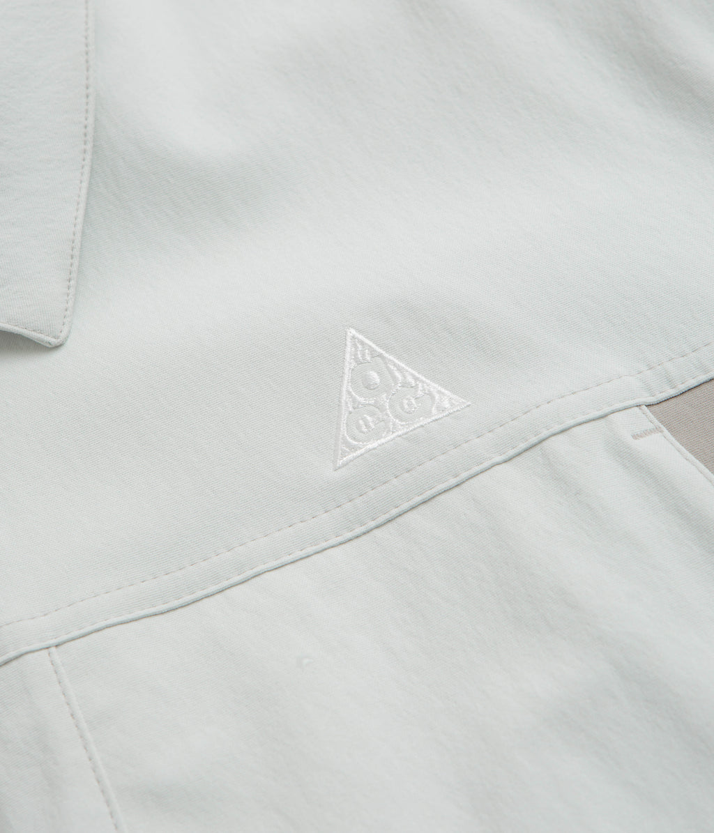 Nike ACG Smith Summit Jacket - Photon Dust / Grey Fog / Summit White