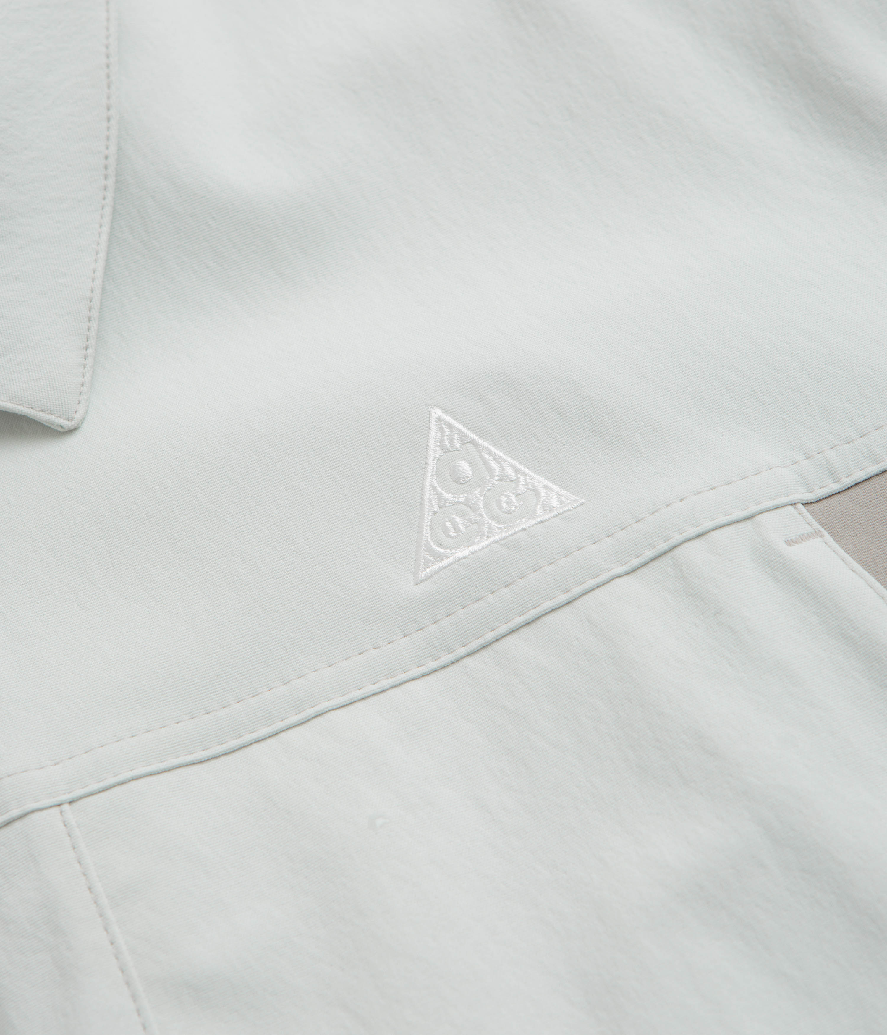 Nike ACG Smith Summit Jacket - Photon Dust / Grey Fog / Summit White