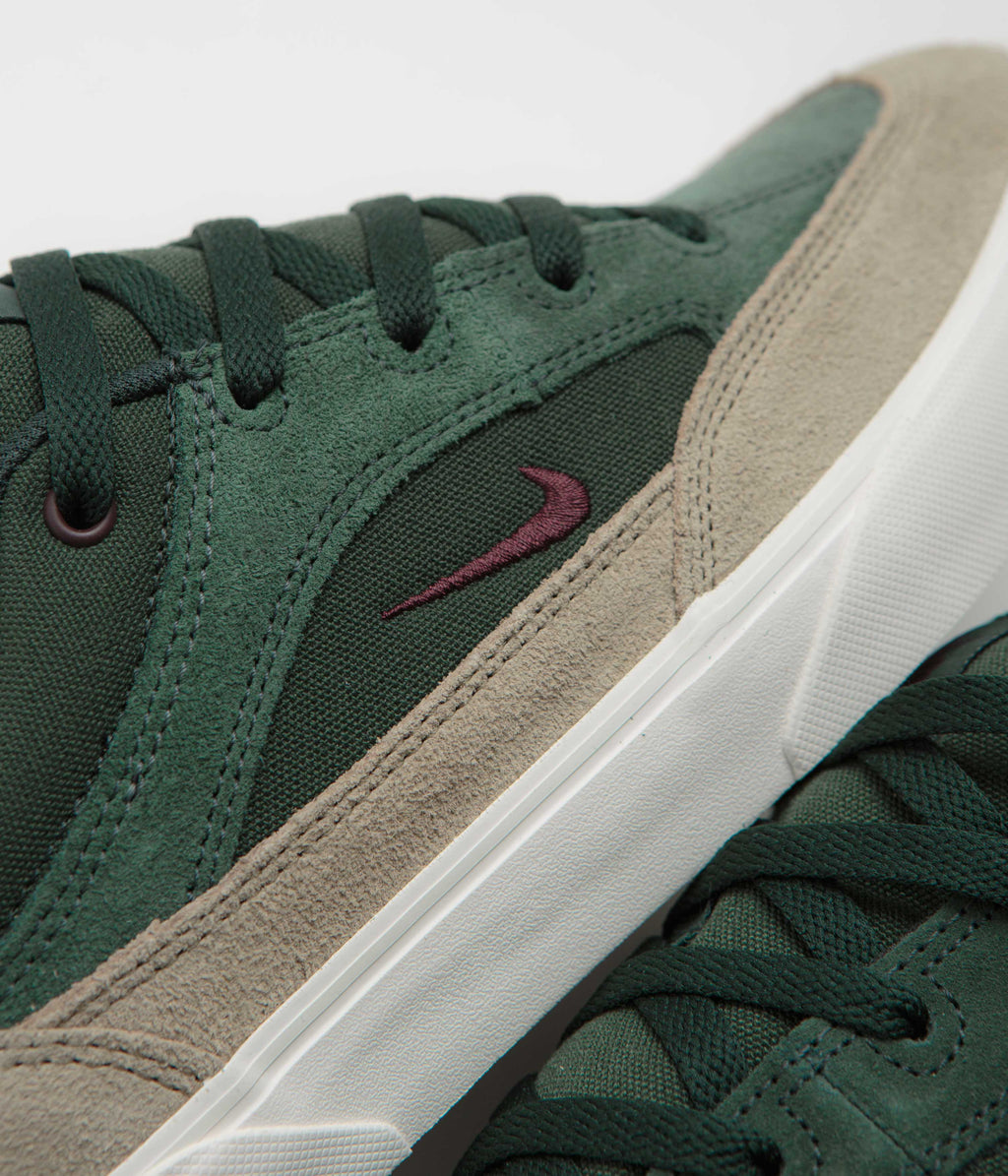 Nike SB Malor Shoes - Seaweed / Burgundy Crush - Khaki - Phantom