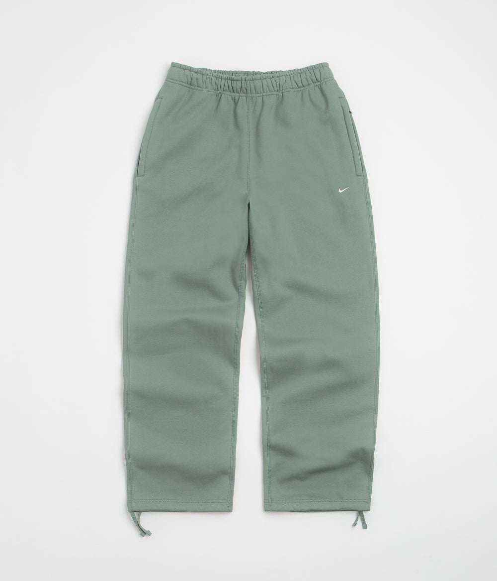 Nike Solo Swoosh Open Hem Sweatpants - Clay Green / Clay Green / White