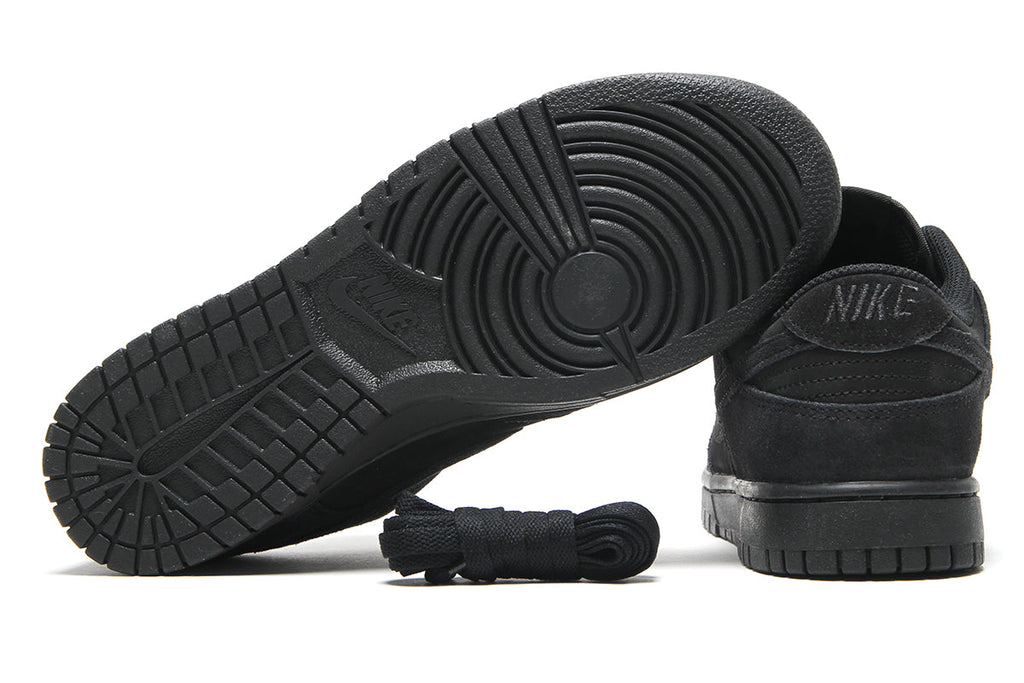 Dunk Low Retro SE