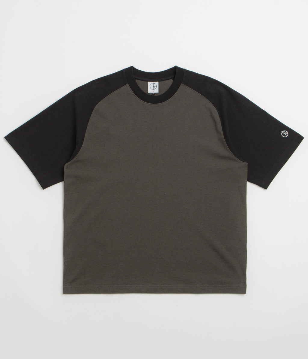 Polar Doe T-Shirt - Dirty Black / Black