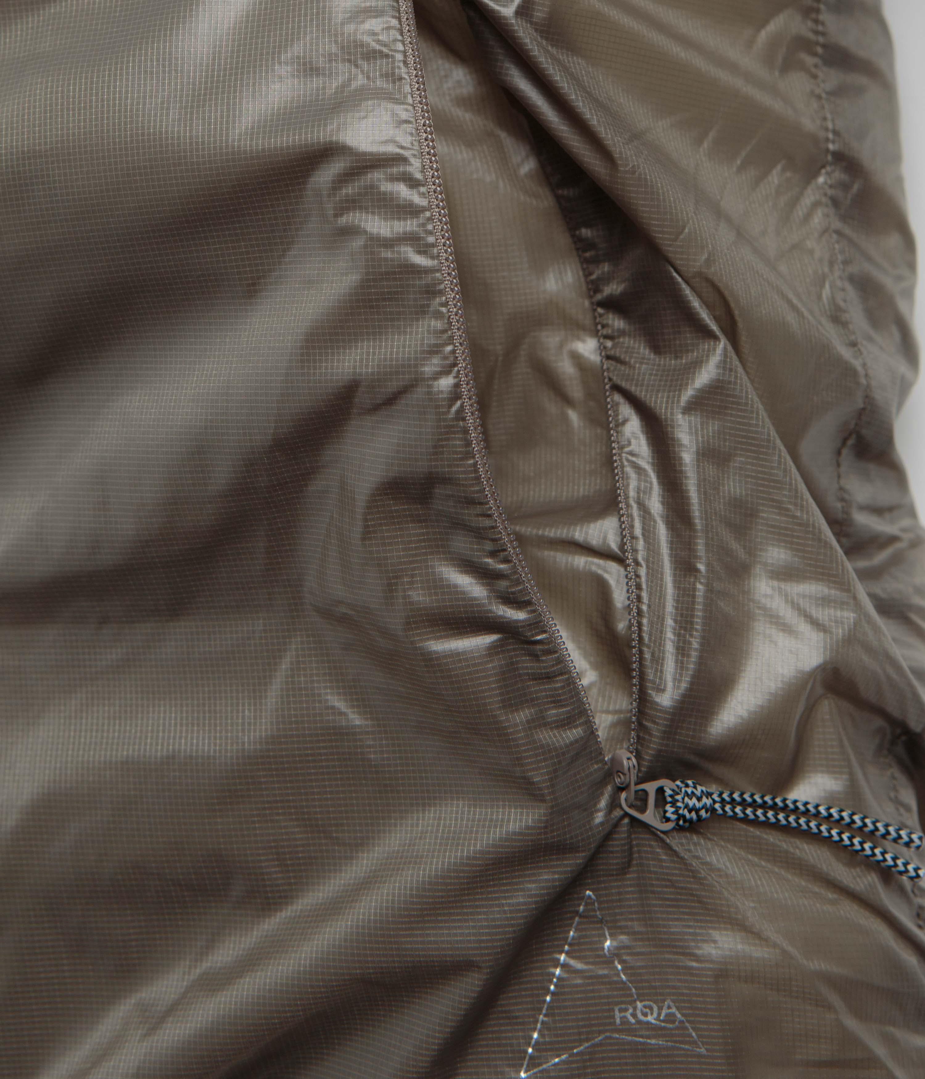 ROA Smooth Down Jacket - Taupe