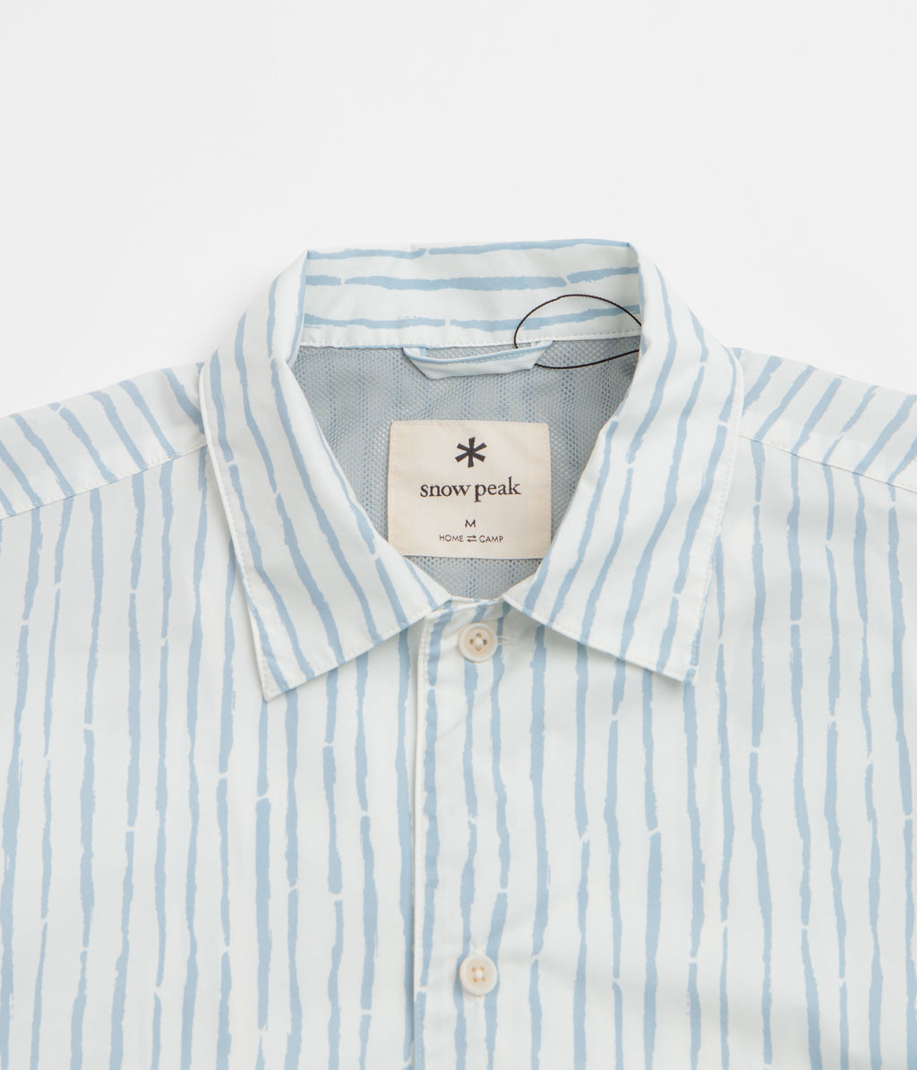 Snow Peak Patterned Take Short Sleeve Shirt - Light Grey