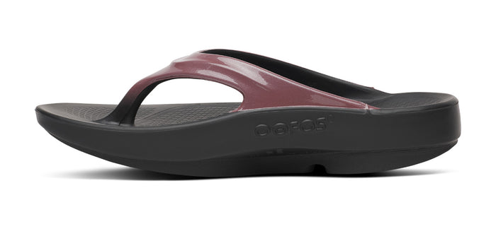 Women's OOlala Luxe Sandal - Rosewood medial view