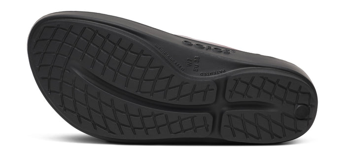 Women's OOlala Luxe Sandal - Rosewood bottom view